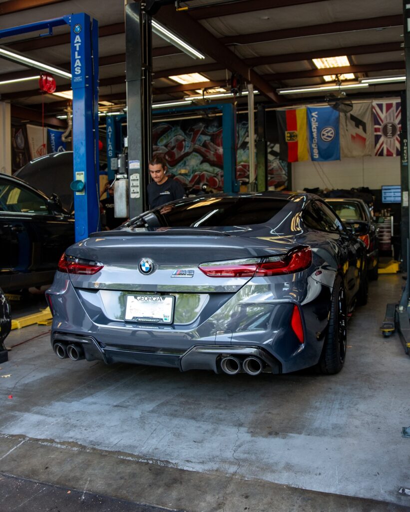 Fitment | Bagged 2021 BMW M8 Competition Air Lift Performance