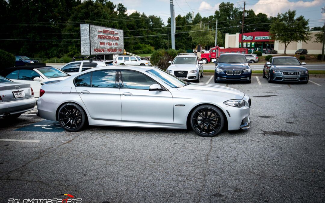 BMW 550i in for new Wheels and Tires