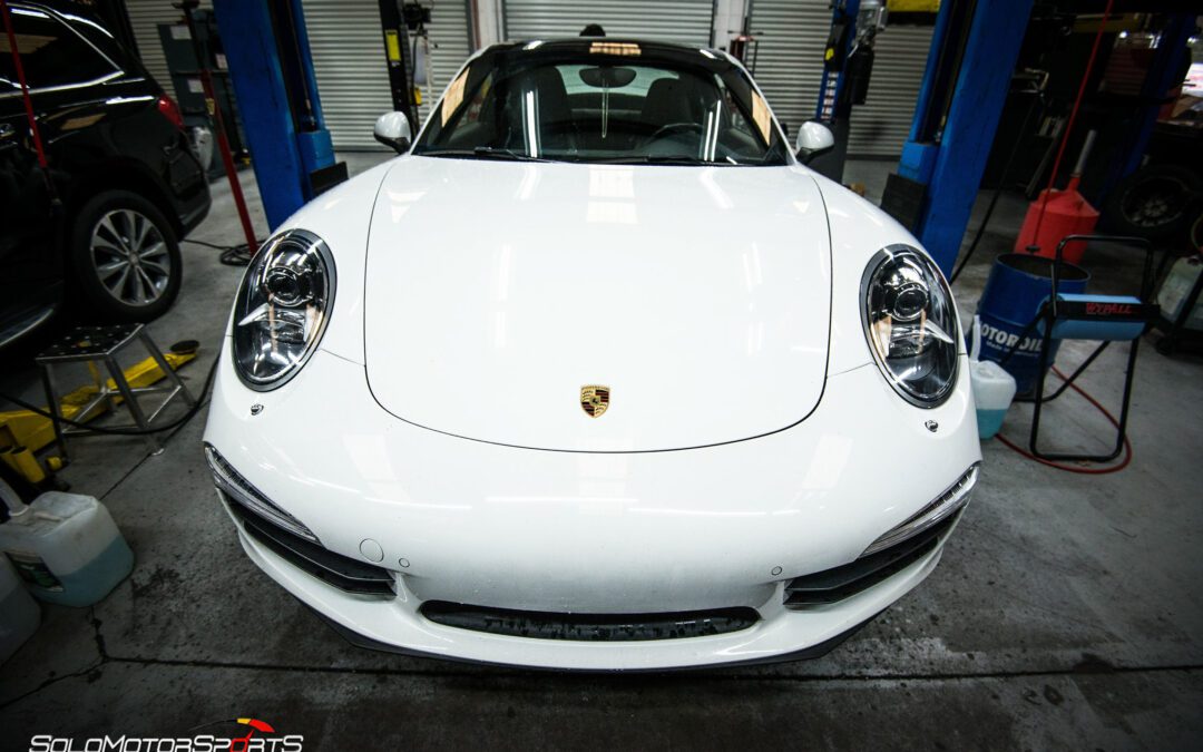 Porsche 911 Carrera Service