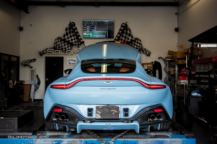 Proper English; The Aston Martin Vantage V8
